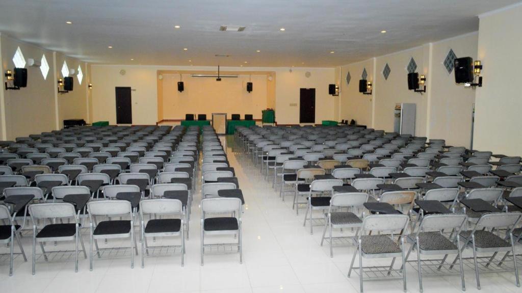 Uni Beach Hotel Pangandaran Zewnętrze zdjęcie
